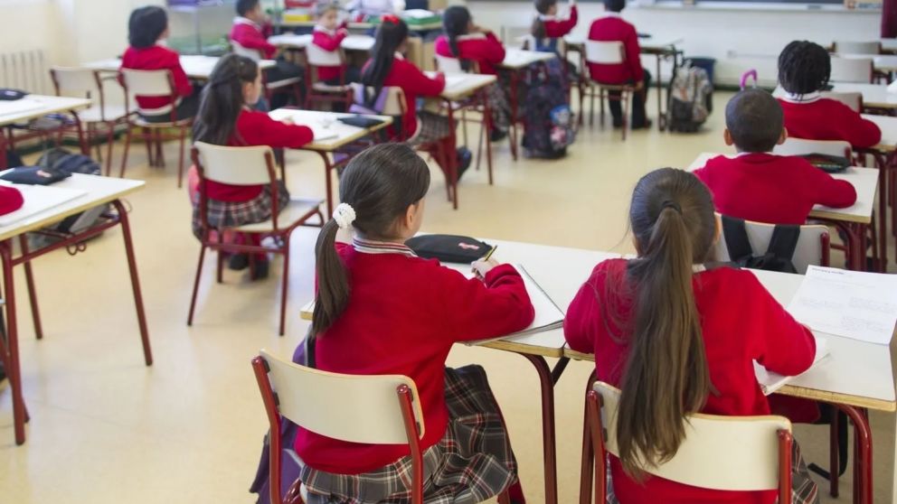 El último trimestre del ciclo escolar del 2025 empezará con subas en las cuotas de los colegios privados que reciben aportes estatales en la Provincia y la Ciudad de Buenos Aires