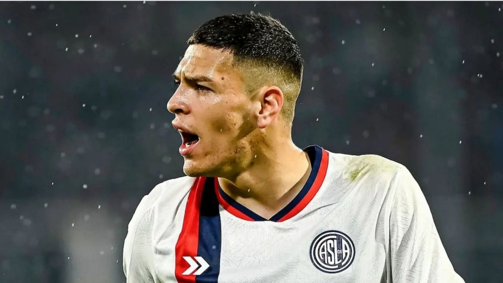 El�as B�ez est� cerca de irse de San Lorenzo y no viaja a Uruguay para jugar la Serie R�o de La Plata