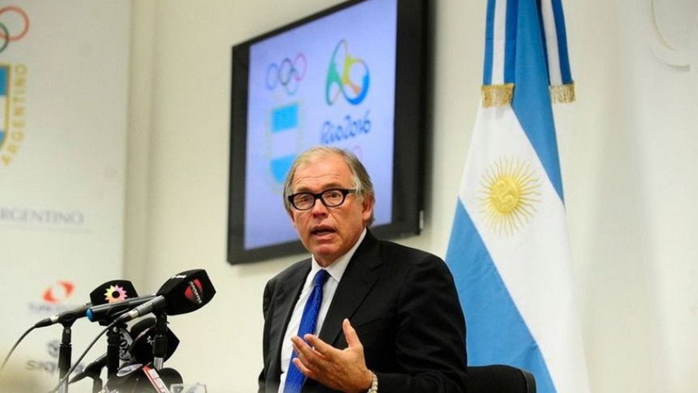 Gerardo Werthein, presidente del Comite Olimpico Argentino, realizó la presentación por supuestos abusos.