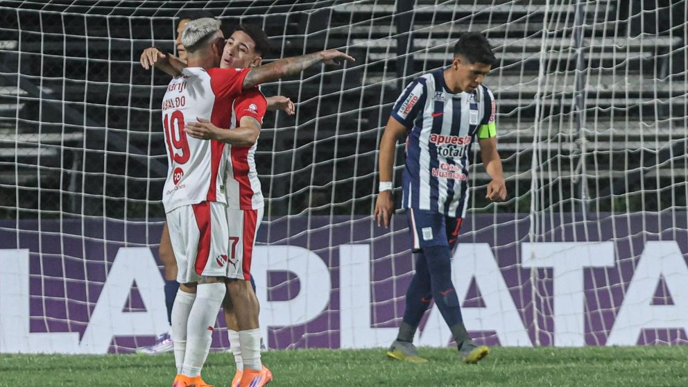 Independiente lo dio vuelta, derrotó a Alianza Lima y arrancó el 2026 con el pie derecho