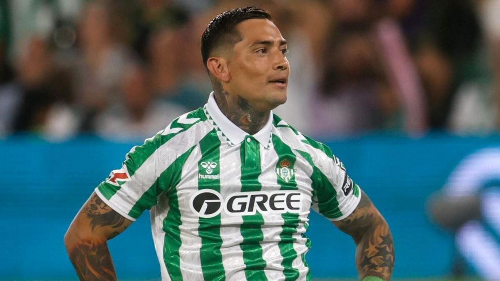 La inesperada decisión de Riquelme tras que "Chimy" Ávila fuera ofrecido a Boca