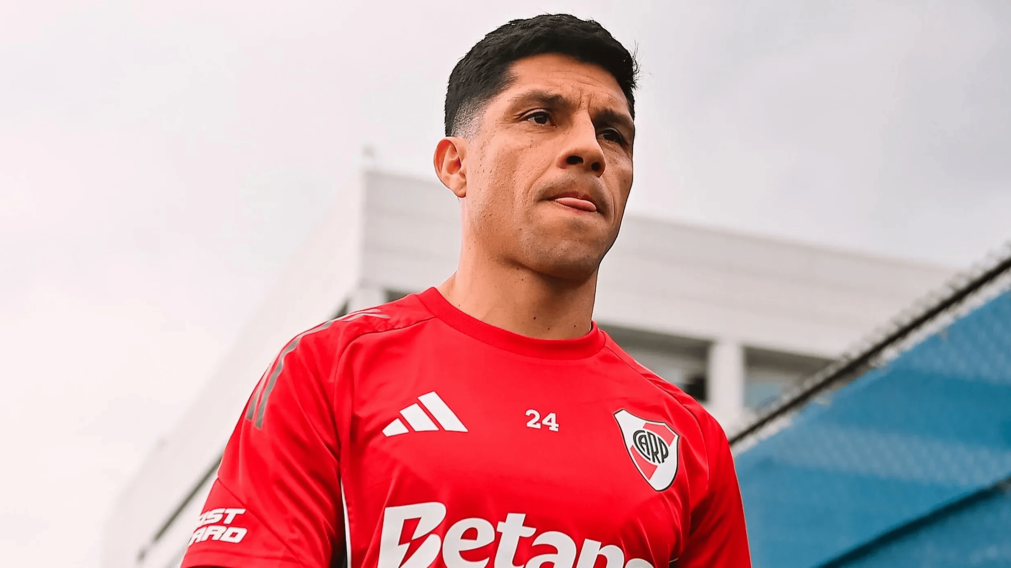 Enzo Pérez se arrepintió y jugará para Argentinos Juniors