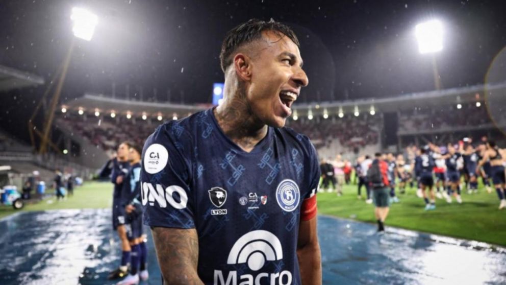 El presidente de Independiente Rivadavia rompi� el silencio sobre el futuro de Sebasti�n Villa: "Hay conversaciones avanzadas"