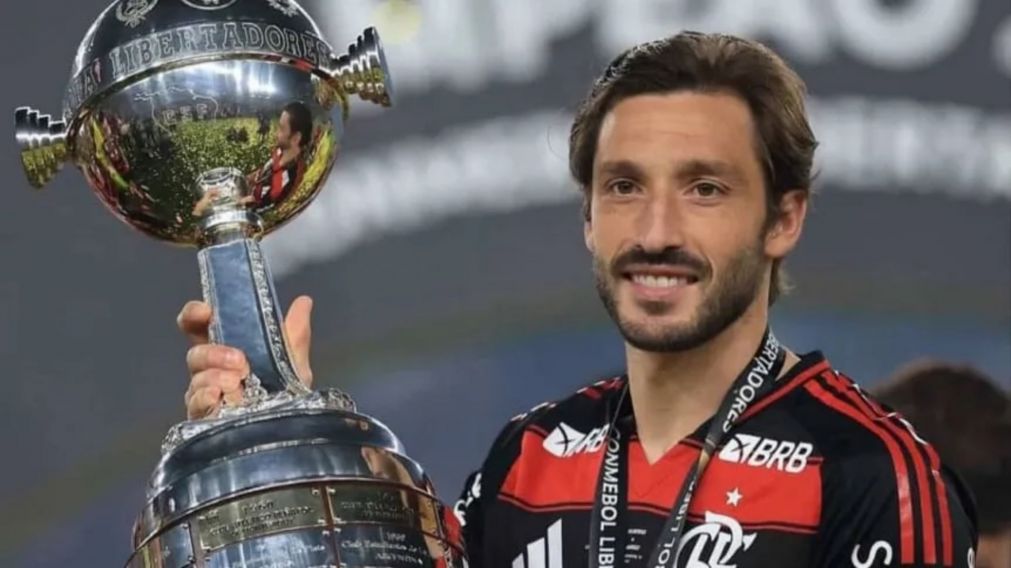 River ofert� por un jugador campe�n de la Copa Libertadores con Flamengo