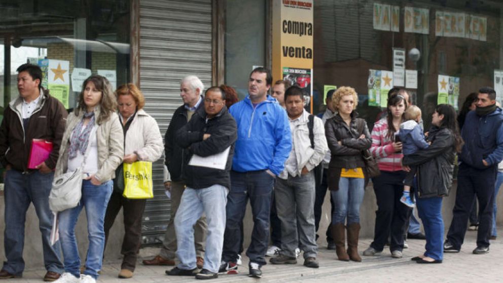La gente pierde el empleo y opta por las changas. 
