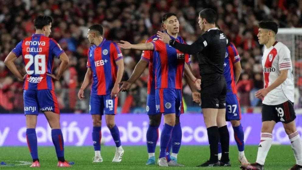 Atento Boca: Moretti, ex presidente de San Lorenzo, le puso un freno a los pases de Gastón Hernández y Alexis Cuello