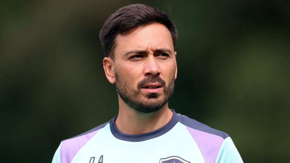 Tras la salida del hijo de Carlo Ancelotti, Botafogo contrató a un DT argentino