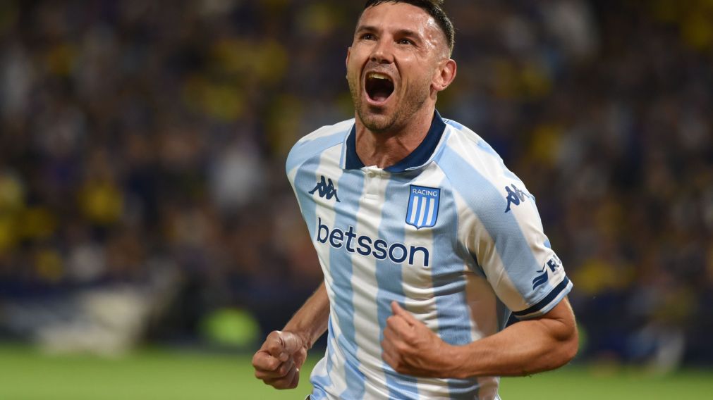Maravilla Martínez le cerró las puertas a Boca y confesó su amor por Racing: el posteo que enloqueció a los fanáticos de la Academia