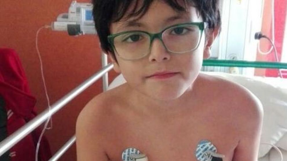 El nene de 9 años está internado en el hospital Garrahan.
