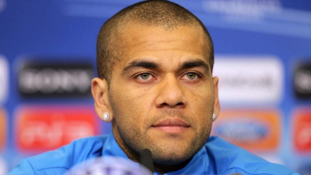 Escándalo con Dani Alves: cerca de comprar un club y volver al fútbol tras su condena por abuso sexual