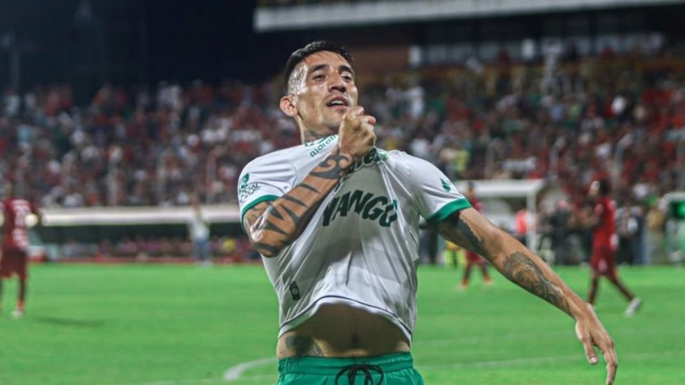 Ricardo Centurión duró menos de un año en Oriente Petrolero y ahora podría recalar en la Liga Profesional