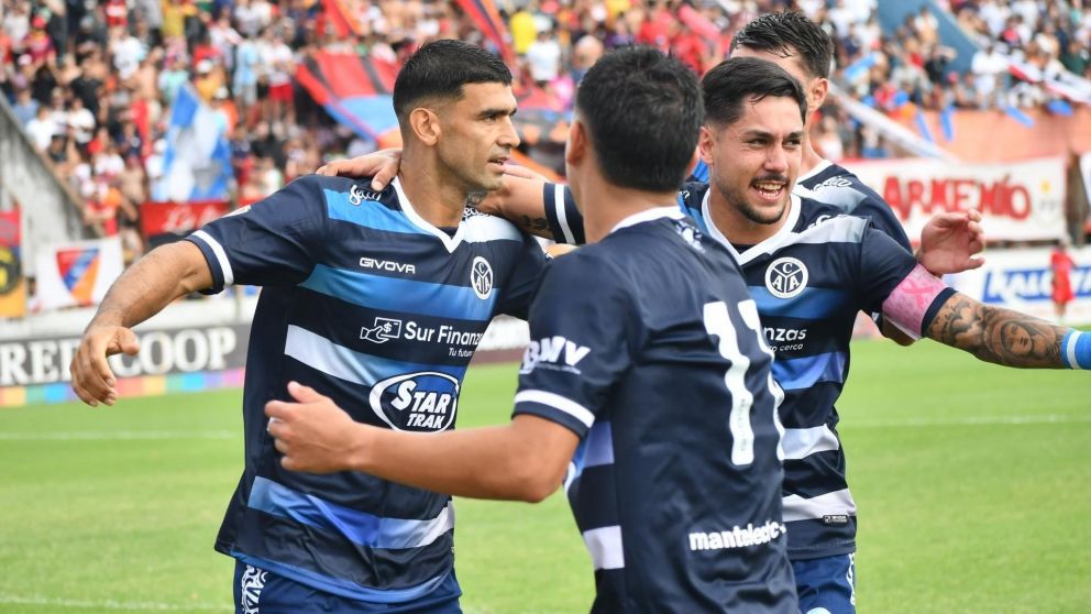 Acassuso logró un histórico ascenso a la Primera Nacional: dejó afuera a Armenio tras un escandaloso final
