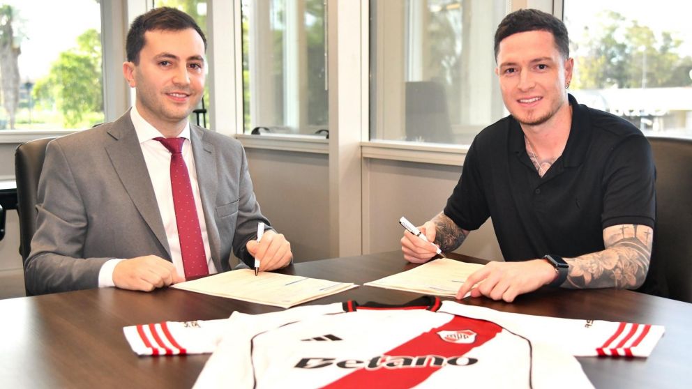 Oficial: An�bal Moreno es nuevo refuerzo de River