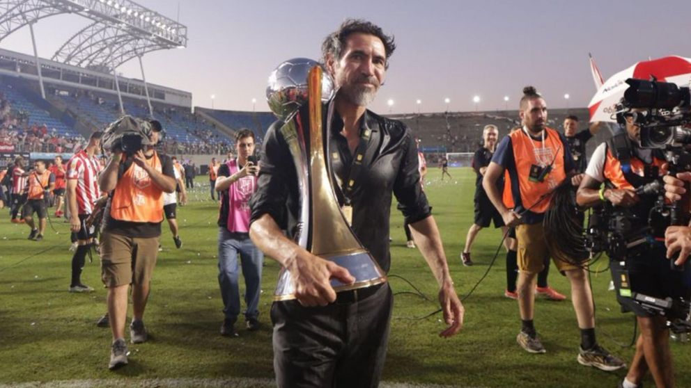 La contundente revelación de Eduardo Domínguez a los hinchas sobre su futuro en Estudiantes: "Depende de..."