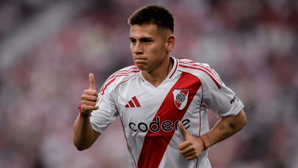 Bombazos: River avanza por el Diablito Echeverri y Aníbal Moreno