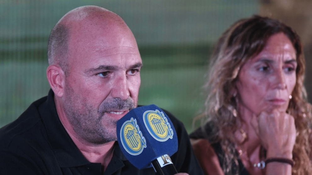 Gonzalo Belloso liquidó a Verón por el polémico pasillo a Rosario Central: "Fue descortés"