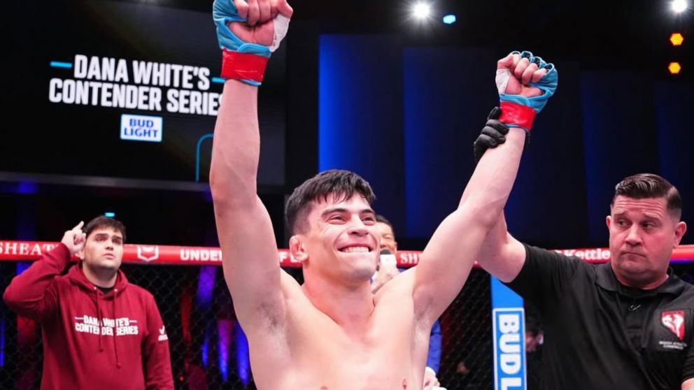 Kevin Vallejos hizo historia en la UFC