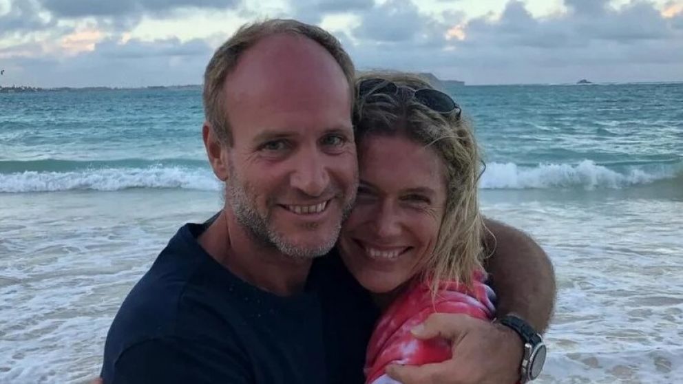 UNA EX EMPLEADA DE LA PASTELERA SE PRESENTÓ EN TRIBUNALES.