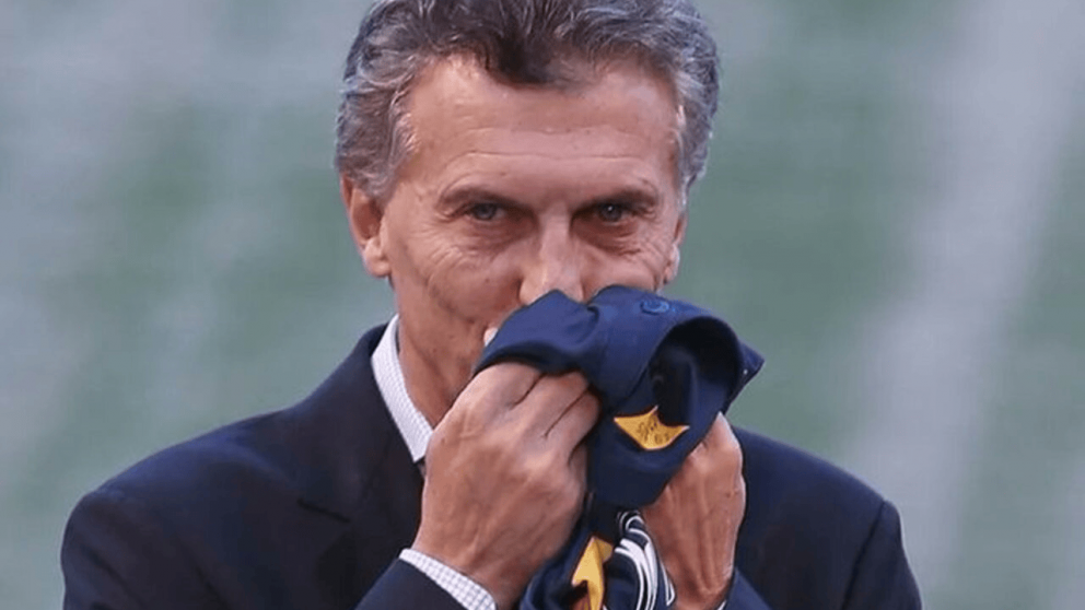 Mauricio Macri volvió a pegarle a Juan Román Riquelme por su gestión en Boca: "Se cree más importante..."