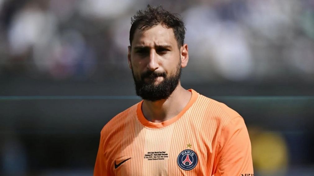 Gianluigi Donnarumma le ganó el premio The Best como mejor arquero a "Dibu" Martínez