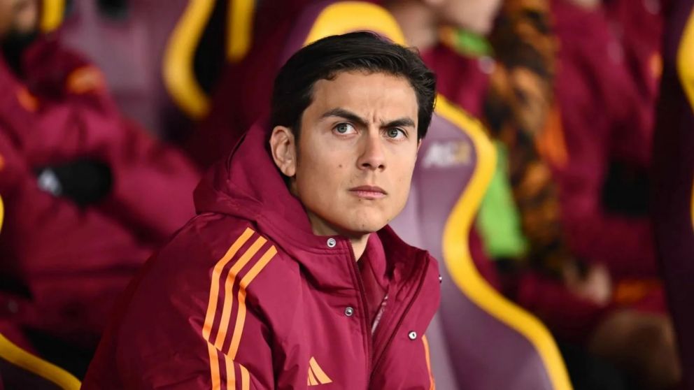 El tétrico momento de Paulo Dybala en la Roma que quiere aprovechar Boca: es suplente y su entrenador ni lo valora