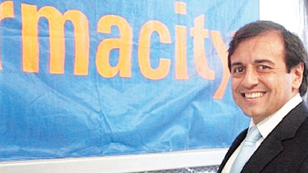 El vicejefe de Gabinete, tendrá que explicar su vinculación con Farmacity.