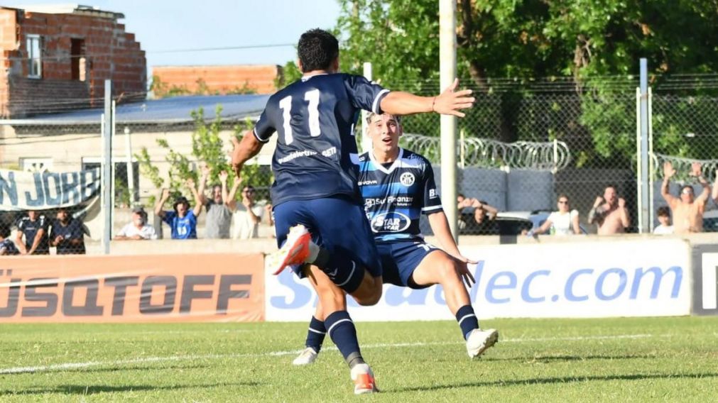 Acassuso golpeó primero y venció a Armenio en la primera final del Reducido por el ascenso a la Primera Nacional