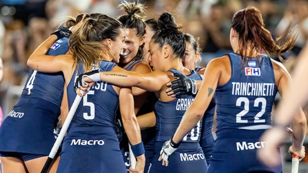 Las Leonas y Los Leones debutaron con triunfos en la FIH Pro League que se juega en Santiago del Estero