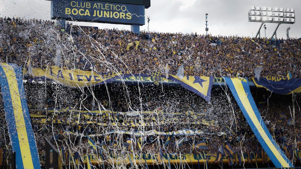 Un legendario goleador y campeón del mundo brasileño quedó impactado con la hinchada de Boca: "Es impresionante"