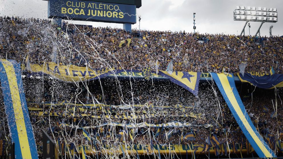 Un legendario goleador y campe�n del mundo brasile�o qued� impactado con la hinchada de Boca: "Es impresionante"