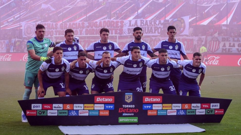 Escándalo en Gimnasia de La Plata: los jugadores están de paro a días del clásico contra Estudiantes