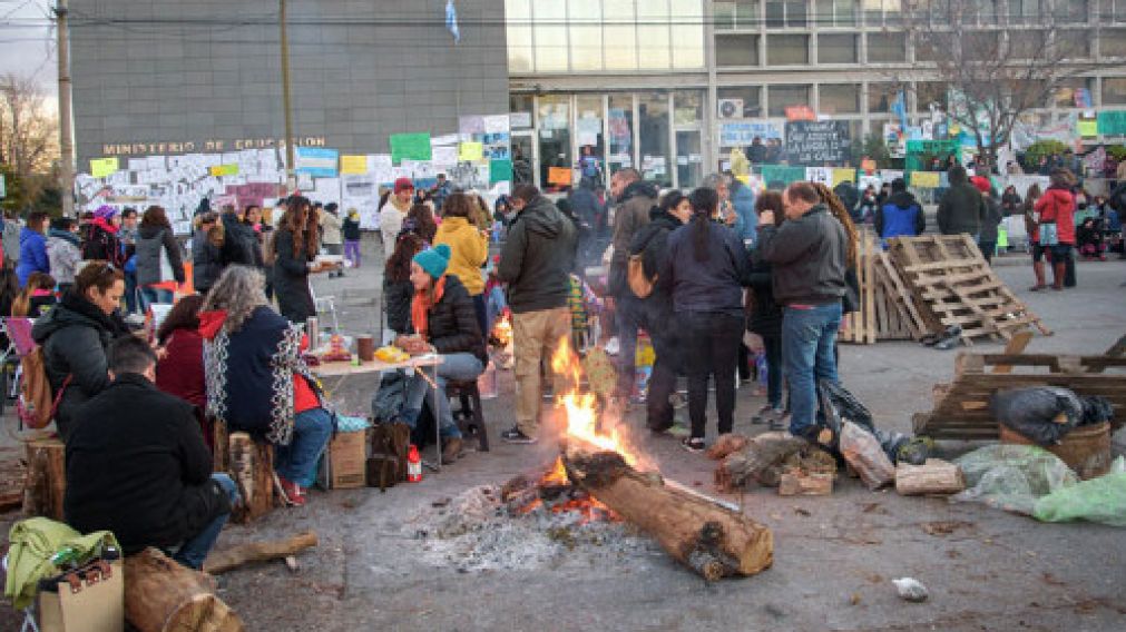 El Ministerio de Educación de Chubut permanece tomado hace un mes.