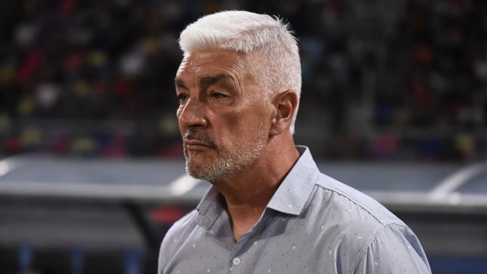 Omar De Felippe pegó el portazo en Central Córdoba de Santiago del Estero