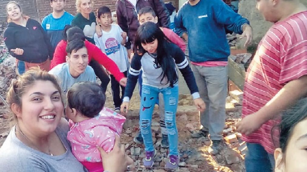 La familia de Ayala recibió ayuda de vecinos y Futbolistas Argentinos Agremiados.