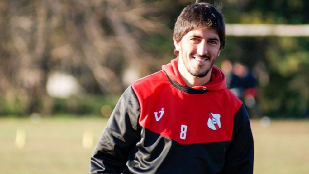 El delicado estado de salud del técnico de un club argentino del ascenso: ¿qué le pasó?