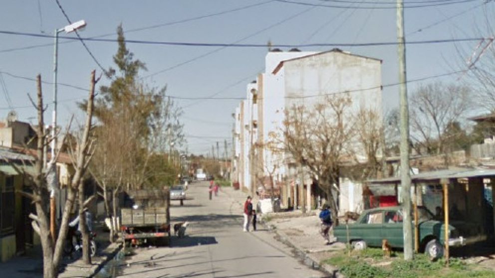 El sangriento hecho se produjo en este humilde vecindario.