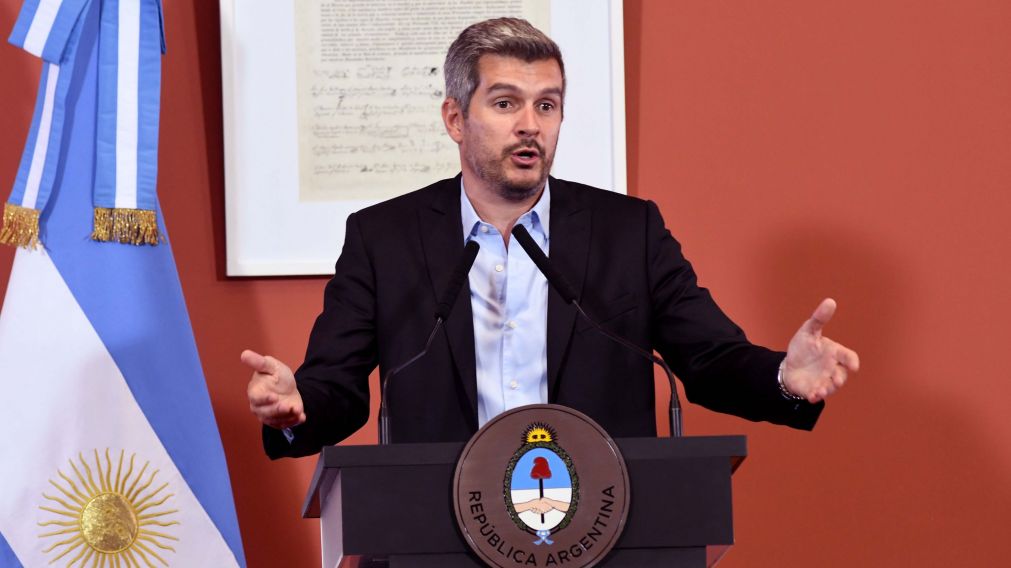 El jefe de gabinete cuestion� el paro.