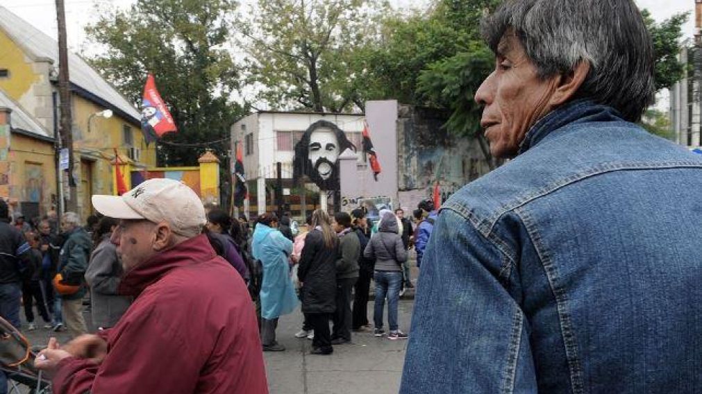 Se desarrollan homenajes en recuerdo a los militantes asesinados. (Télam).