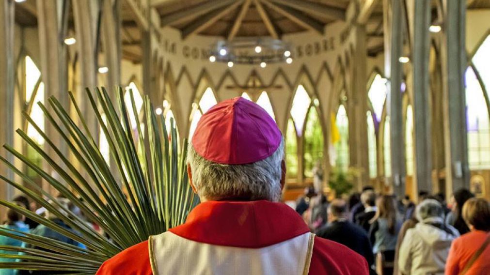 El cura no podrá hacer más bautismos y la iglesia lo defendió. (Imágen ilustrativa).