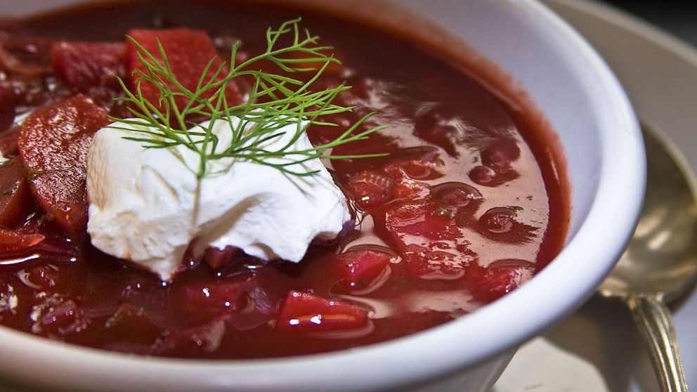 Cómo hacer el Borsch ruso casera y sorprender con un sabor único