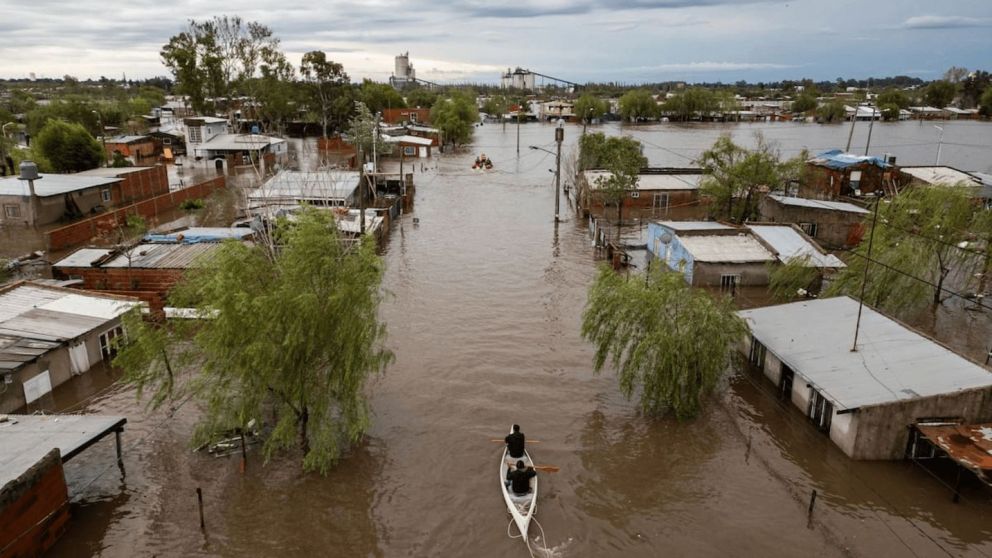 Reglamentaron los requisitos para recibir el subsidio de $800 mil para los damnificados por las inundaciones en Buenos Aires.