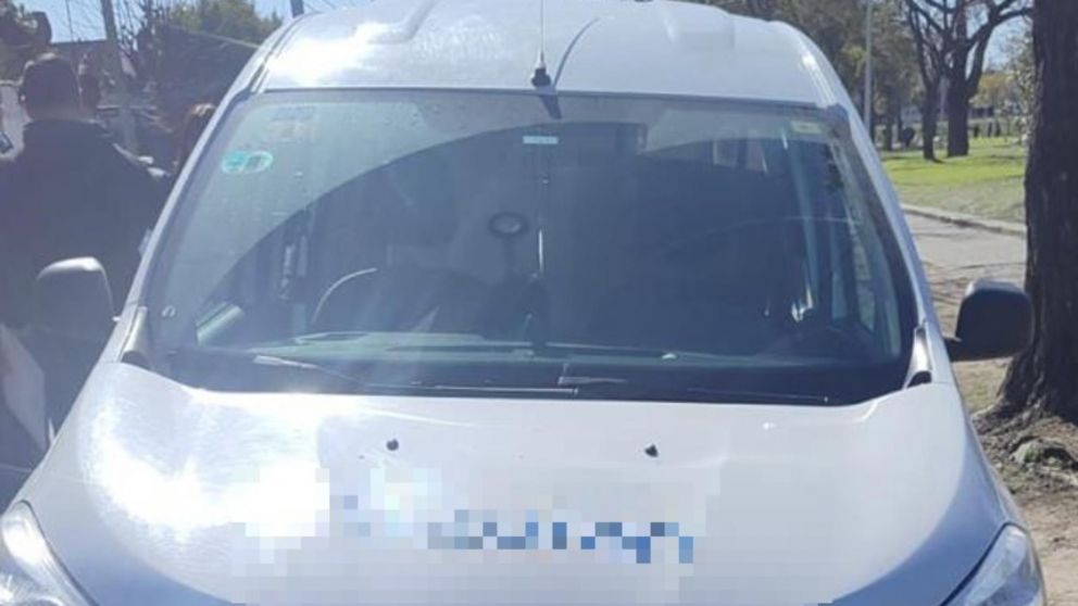 El sujeto apareció fallecido en este vehículo.