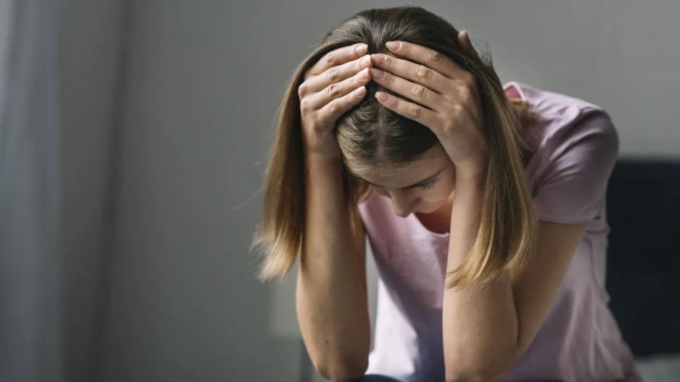 Un informe reveló que hay más casos de depresión en las mujeres que en los hombres.