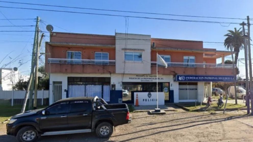 La denuncia fue realizada en la comisaría Decimoquinta de Lisandro Olmos.