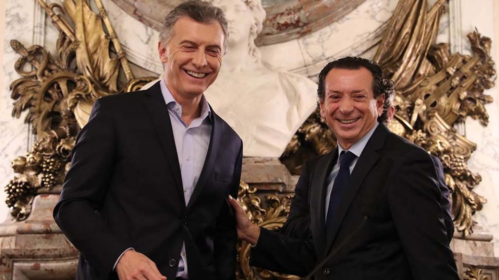 Tras un discurso, los ministros juraron a la Patria frente al presidente.
