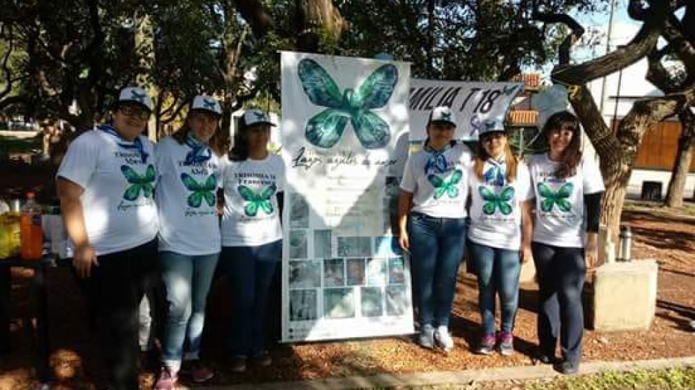 "Lazos Azules de Amor", lucha por una atención médica adecuada.