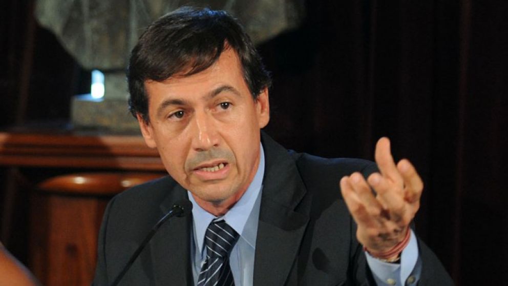 Naidenoff. Atraviesa el peor momento de su vida.