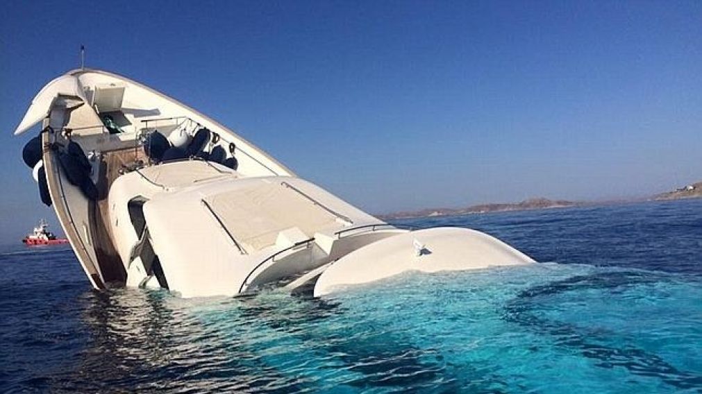 El dueño del yate se quedó sin fiesta, ni embarcación.