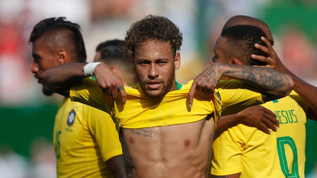 Neymar alcanzó a Romario y superó a Batistuta en la tabla de goleadores de jugadores sudamericanos.