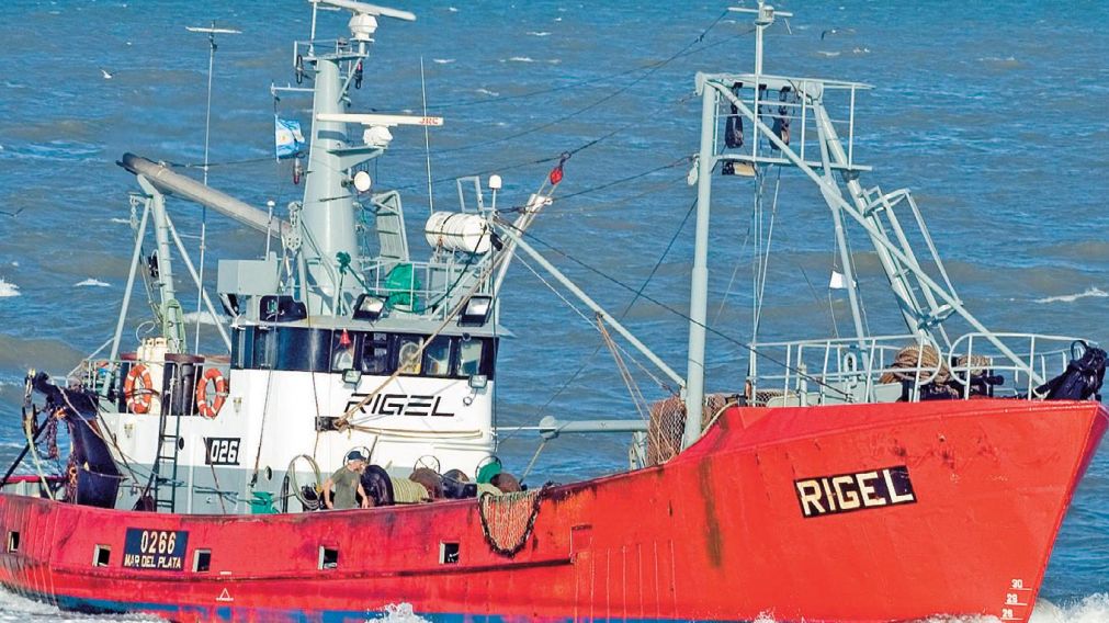 El "Rigel" tenía más de 50 años y había zarpado el martes de Mar de Plata y estaba dedicado a la pesca de langostinos-
